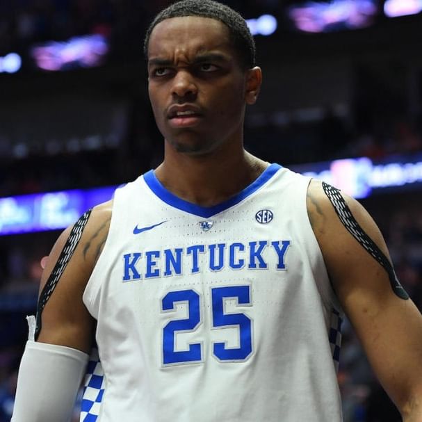 Kentucky forward P.J. Washington’s status for Friday’s Sweet 16 showdown with Houston remains in question Tuesday as fans and media continue to speculate on his health.
Washington reportedly injured his right ankle in the final minutes of the SEC semifinal game vs. Tennessee almost two weeks ago. Since then, rumors have been circulating regarding the severity of the injury.  #kentucky #wildcats