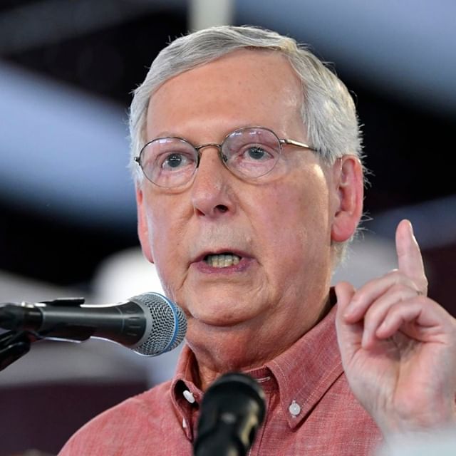 Twitter forced three accounts, including that of Mitch McConnell’s campaign, to remove video of an activist calling for violence outside of the Senate majority leader’s Louisville, Kentucky, home Monday, saying the footage violates the company’s “violent threats policy.  #banned #Censorship #leftists #mitchmcconell #twitter