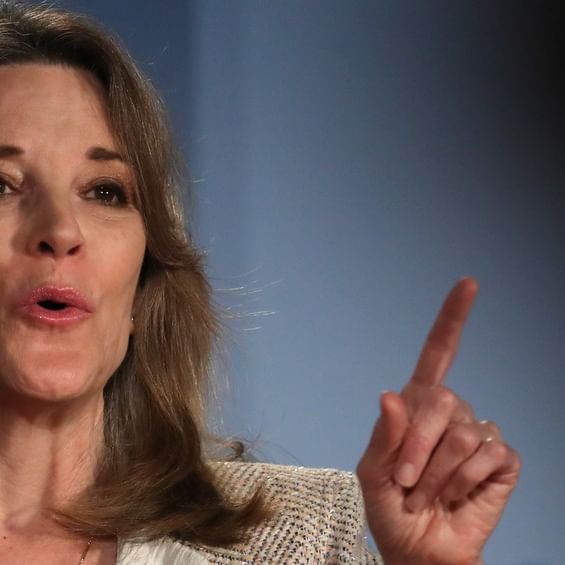Democratic Massachusetts Sen. Elizabeth Warren during Tuesday night’s Democratic debate asserted long-shot candidate author Marianne Williamson would be a better president than President Donald Trump.
Warren claimed that any of the Democratic candidates on the debate stage, which includes Williamson, would be a better president than Trump.  #2020 #debates #Democrats #ElizabethWarren #mariannewilliamson #trump